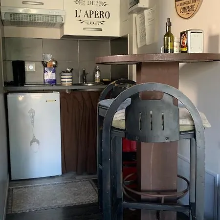 Le 9 Διαμέρισμα Μοντωμπάν